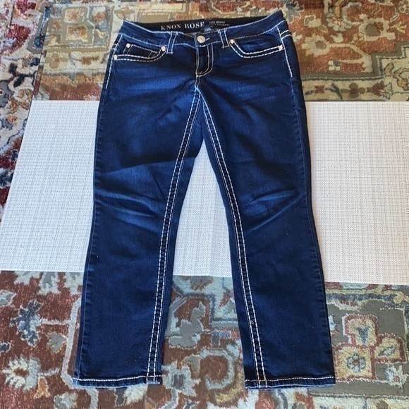 Knox Rose Denim - KNOX ROSE Beautiful low cut jeans, crop skinny pants, with rhinestones , size 8
